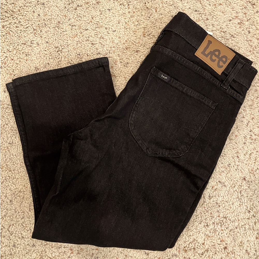 Lee Legendary Style Capri Mid-Rise Jeans